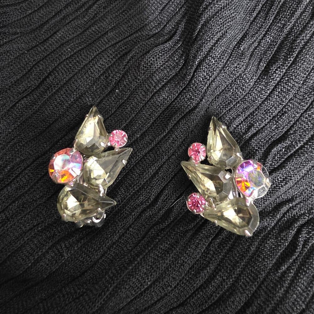 Vintage Garne Smoky Gray Rhinestone Clip On Earrings AB Crystal Pink Accent